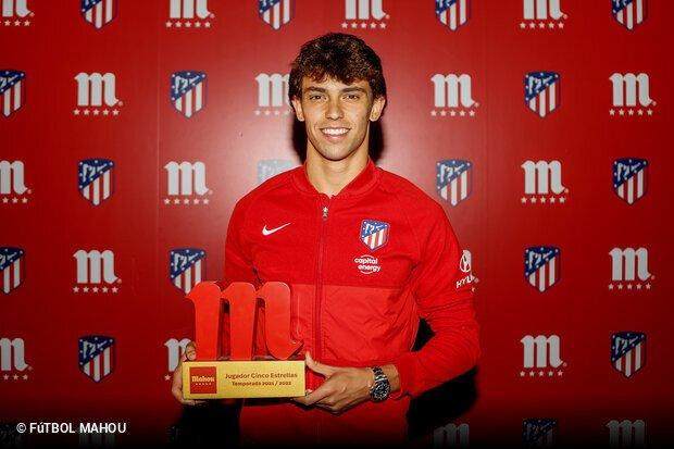 joao-felix-eleito-o-melhor-jogador-da-epoca-para-os-adeptos-.jpg